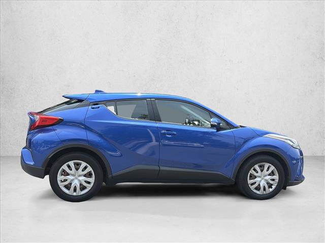 Used 2020 Toyota C-HR LE FWD image 4