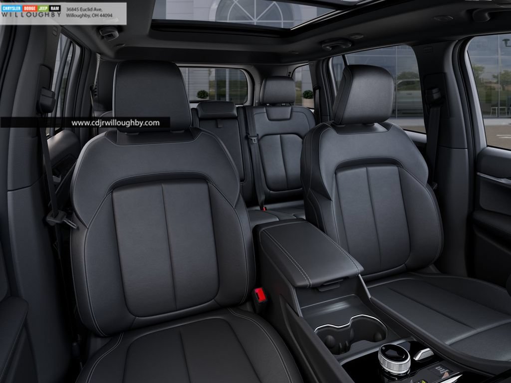New 2025 Jeep Grand Cherokee Limited 4xe AWD/4WD image 16