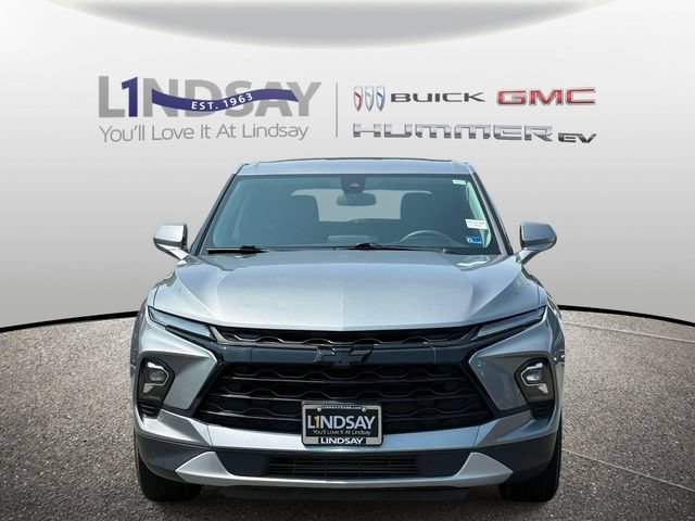 Used 2023 Chevrolet Blazer LT AWD/4WD image 3