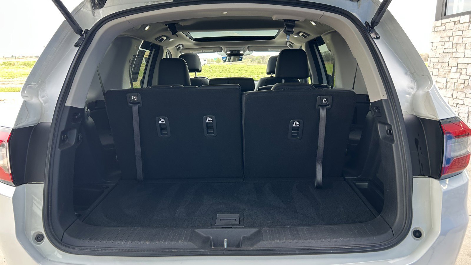 Used 2023 Honda Pilot Touring image 15