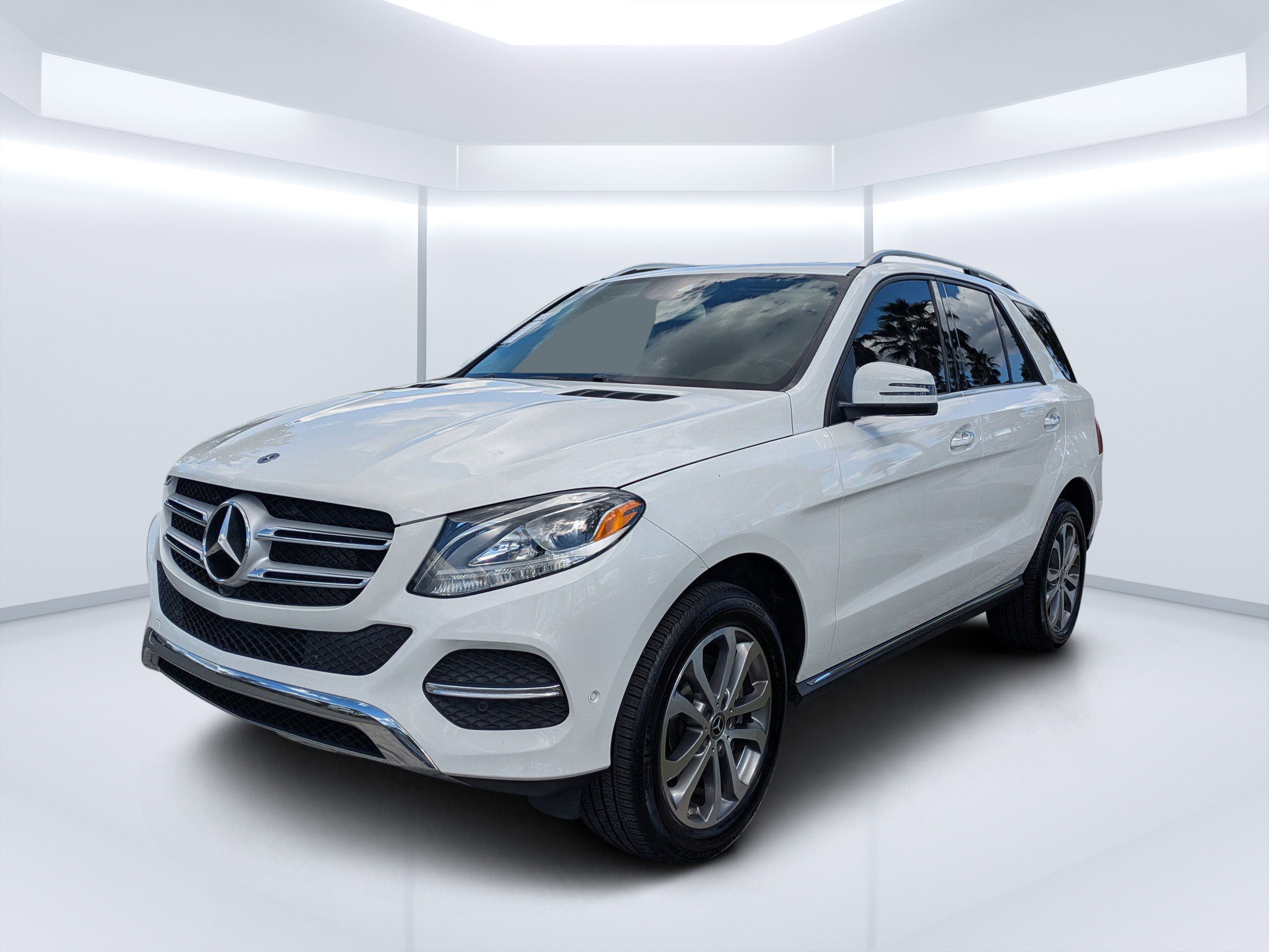 Used 2019 Mercedes-Benz GLE 400 4MATIC image 7