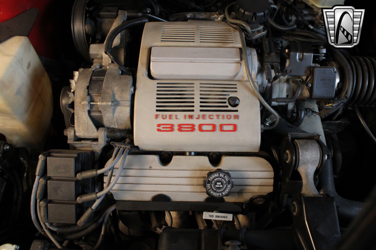 Used 1989 Buick Reatta Coupe image 25