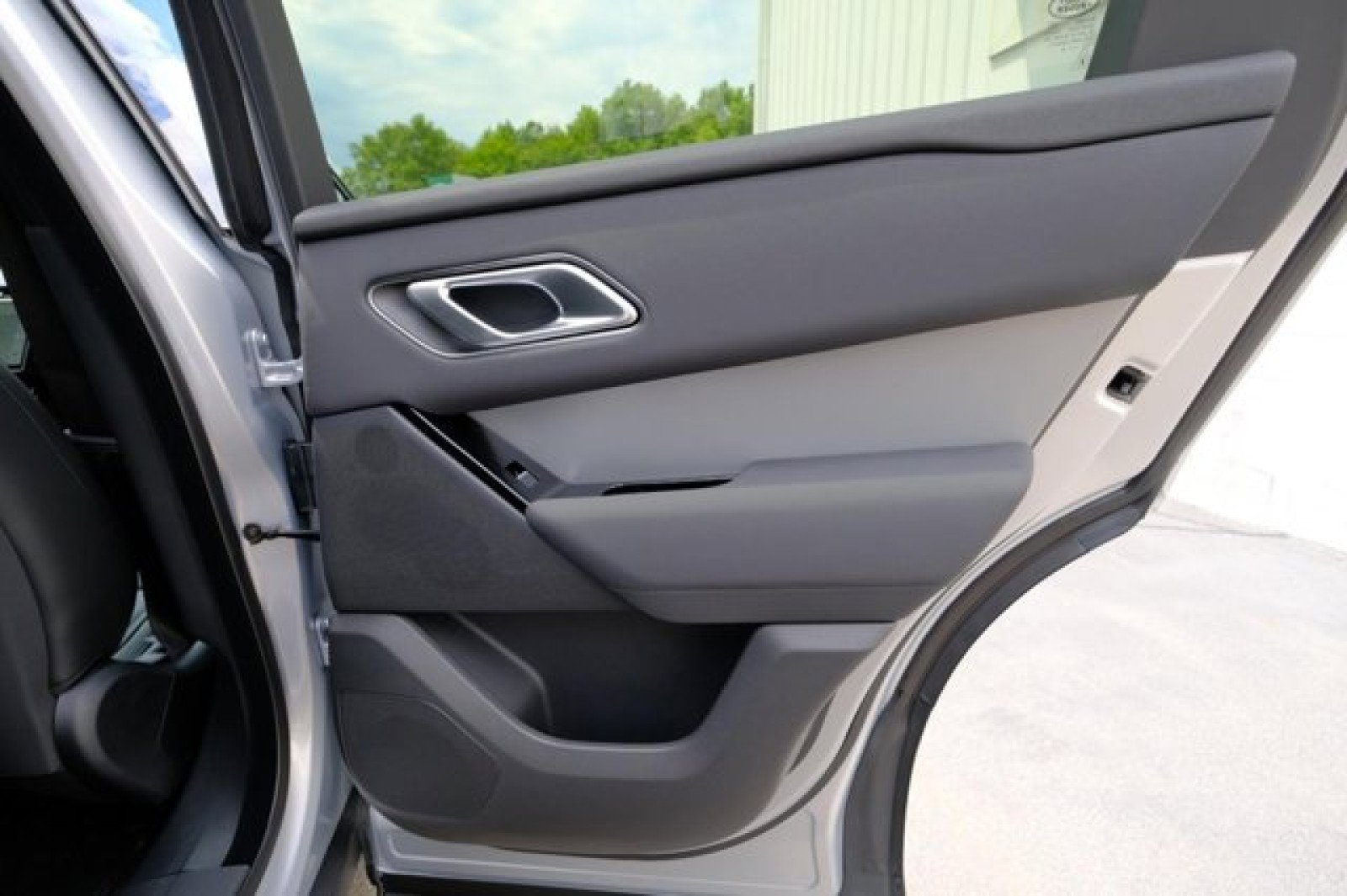 New 2025 Land Rover Range Rover Velar S image 16