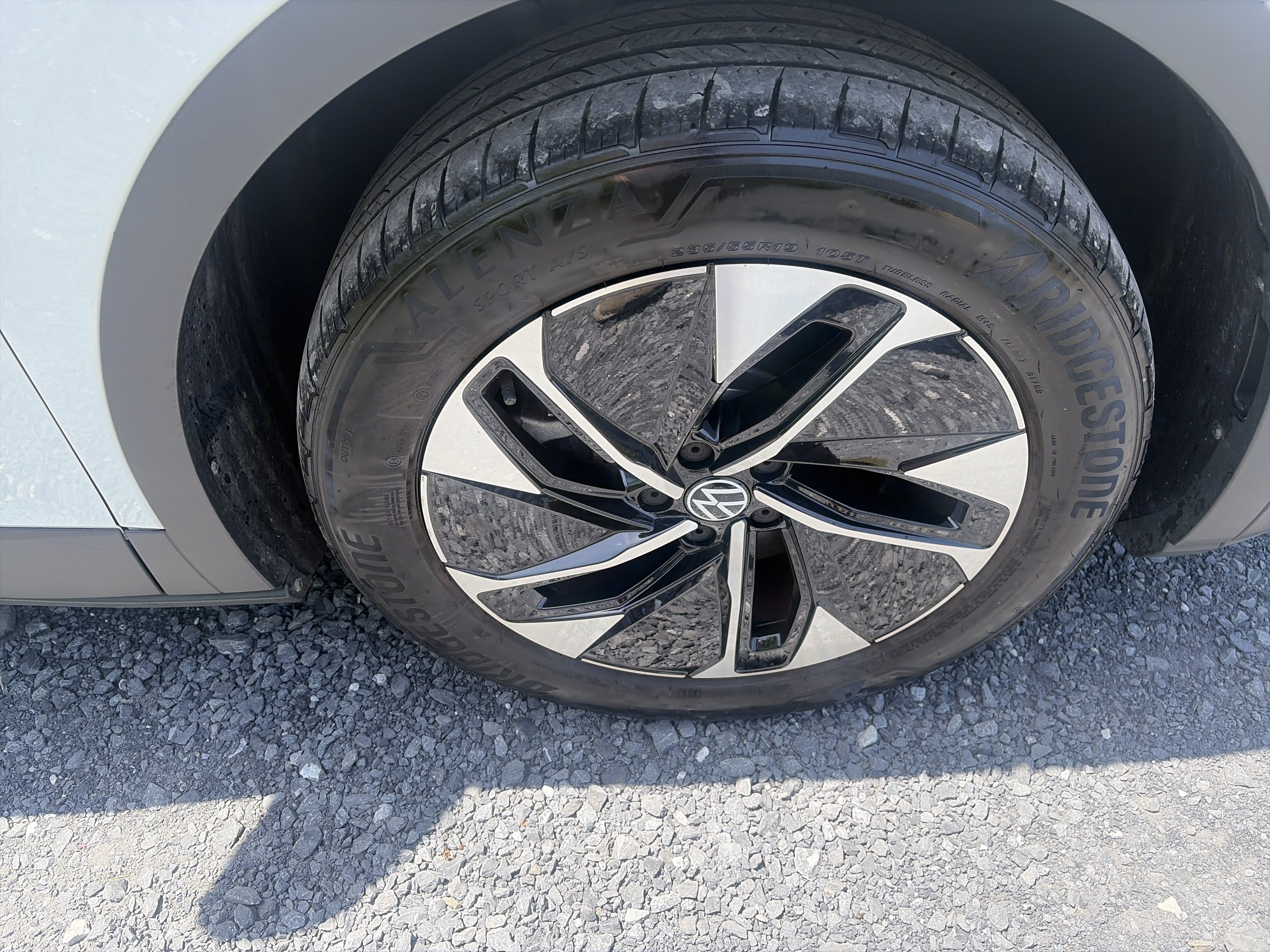 Used 2022 Volkswagen ID.4 Pro AWD/4WD image 13
