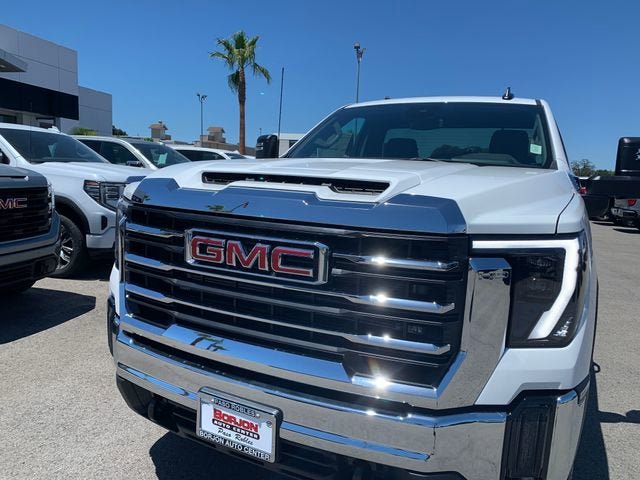 New 2026 GMC Sierra 3500 SLE w/ SLE Convenience Package AWD/4WD image 3