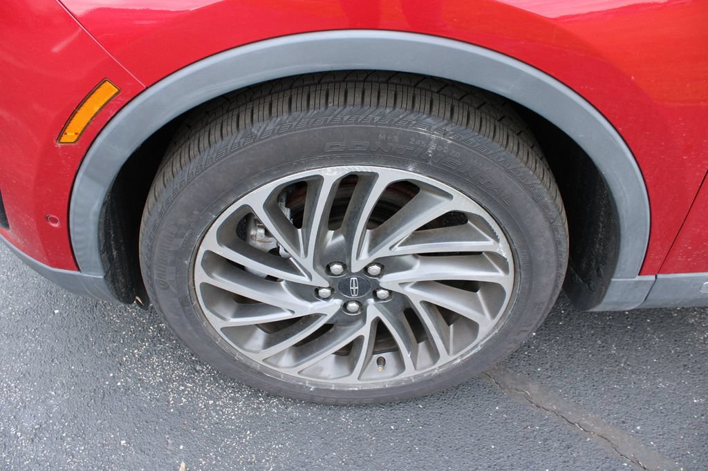 Used 2020 Lincoln Nautilus Reserve FWD image 5