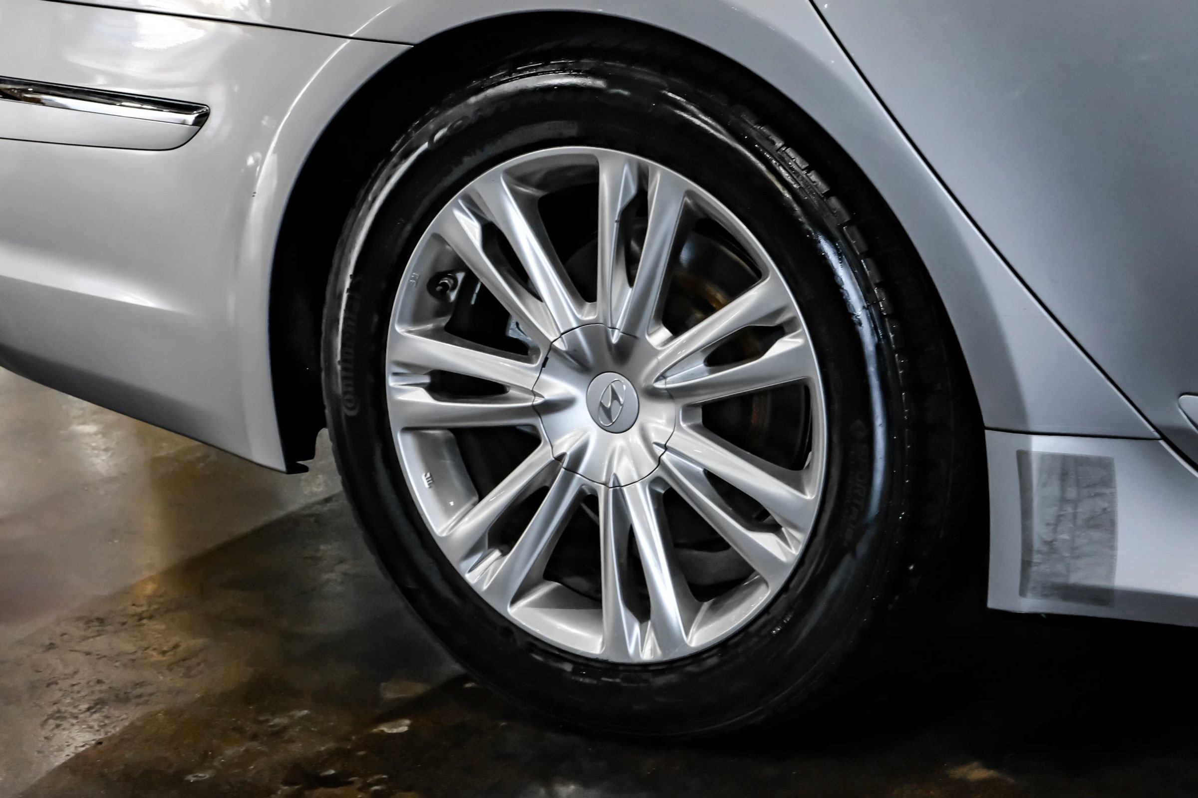 Used 2013 Hyundai Genesis 3.8 w/ Premium Pkg RWD image 48