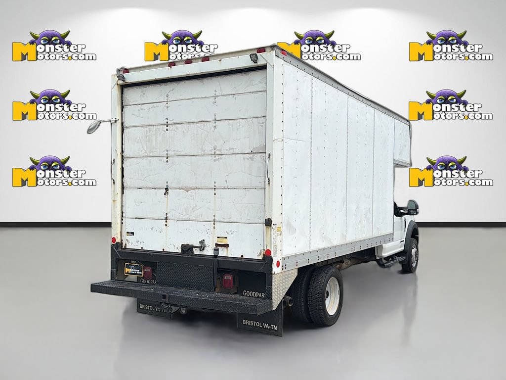 Used 2017 Ford F550 2WD Regular Cab Super Duty image 5