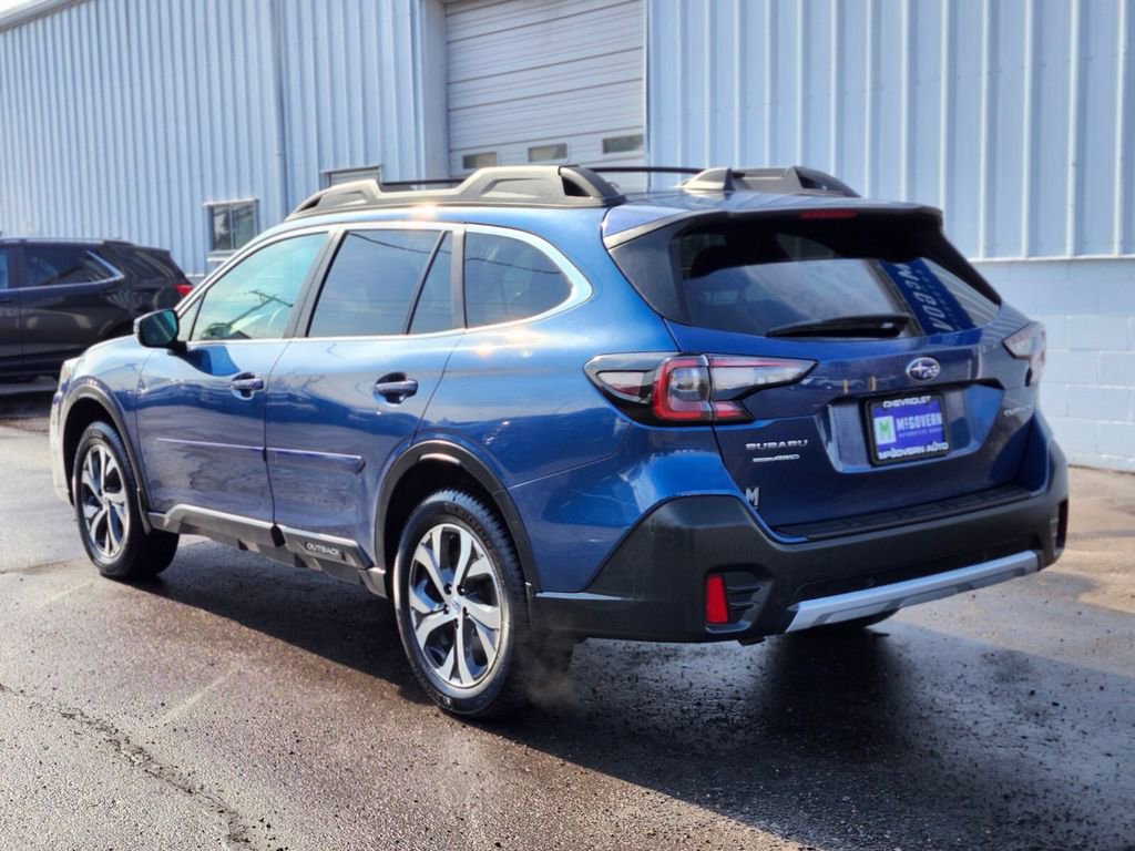 Used 2022 Subaru Outback Limited image 3
