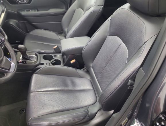 Used 2025 Subaru Forester Limited AWD/4WD image 11