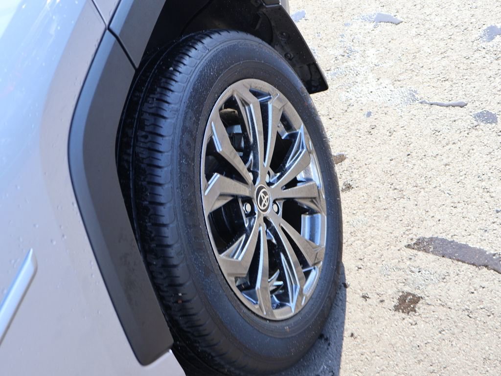 Used 2025 Toyota RAV4 Limited w/ Advanced Technology Package image 33