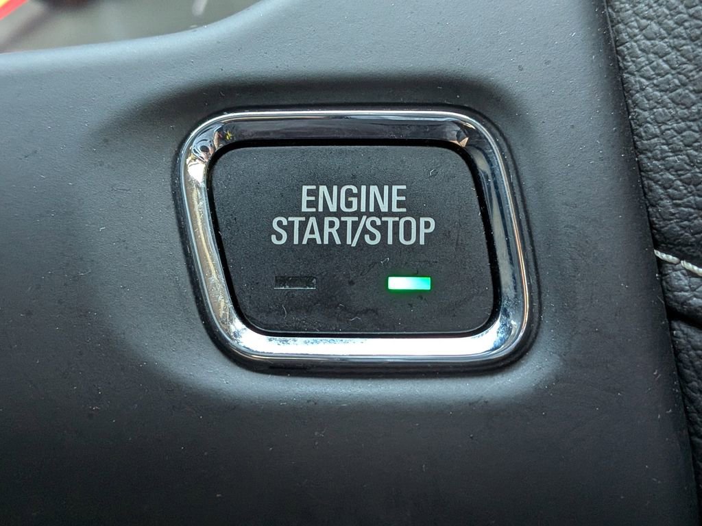 Used 2023 GMC Acadia SLE w/ Driver Convenience Package image 29