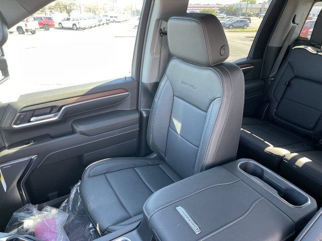 New 2026 GMC Sierra 2500 Denali w/ Technology Package AWD/4WD image 24