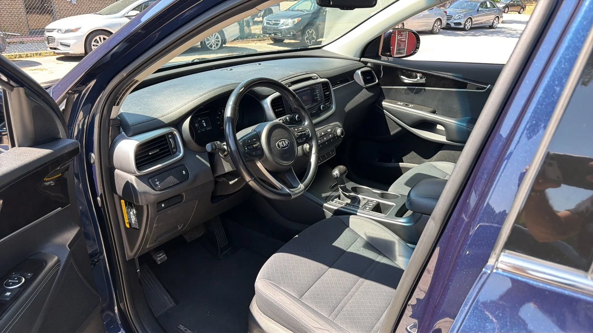 Used 2016 Kia Sorento AWD w/ LX Convenience Package image 11