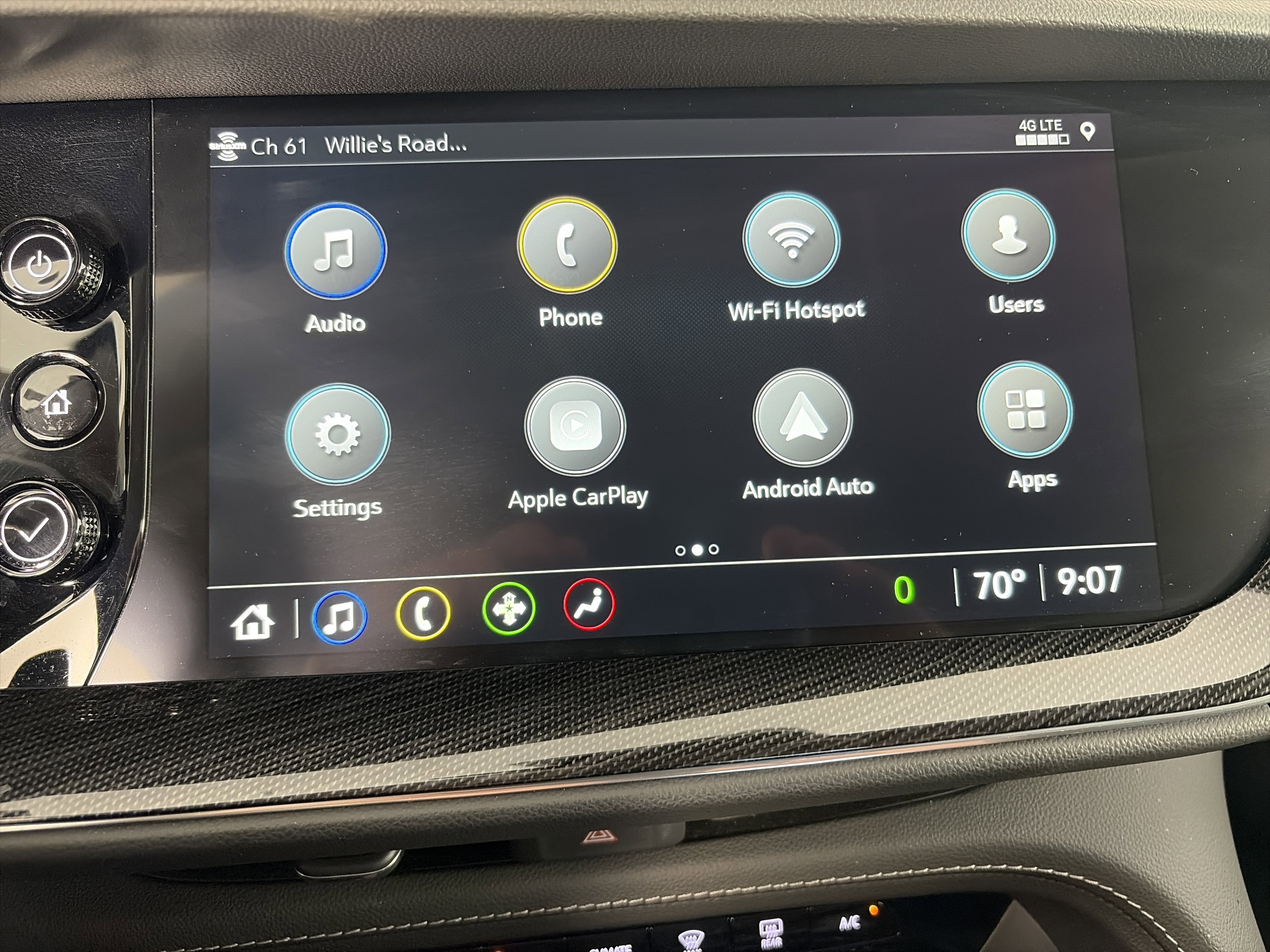 Used 2023 Buick Envision Essence AWD/4WD image 18