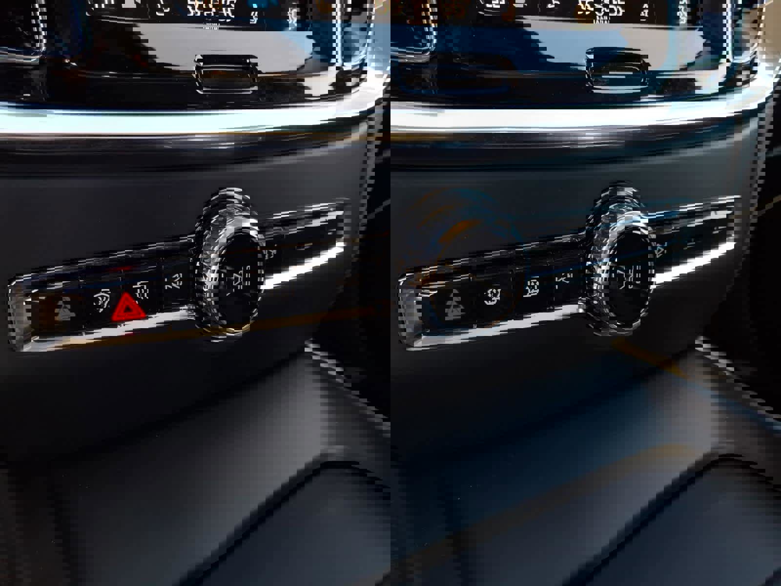 Used 2025 Volvo S60 B5 Core image 37