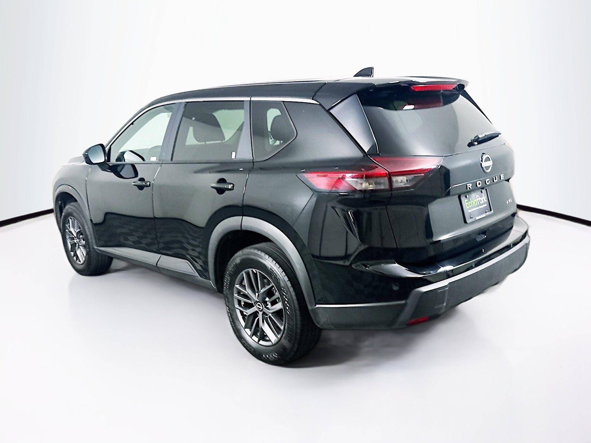 Used 2026 Nissan Rogue SV AWD/4WD image 5