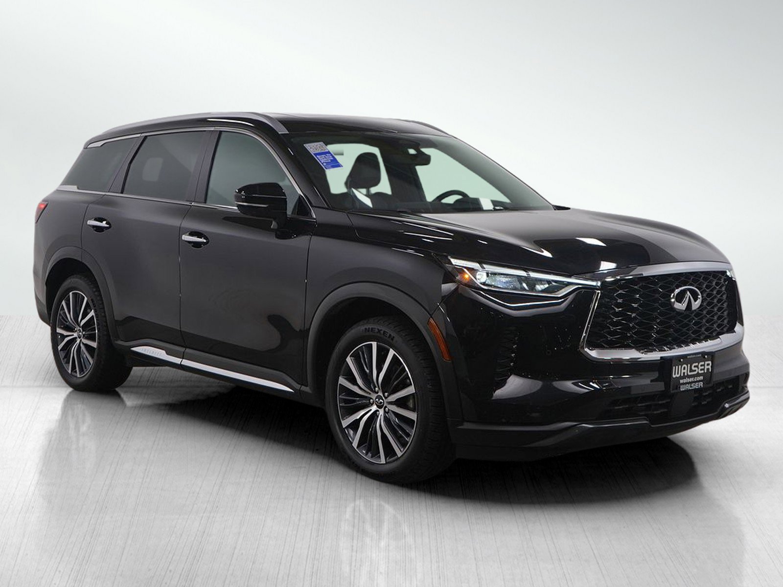 Used 2024 INFINITI QX60 Sensory image 8