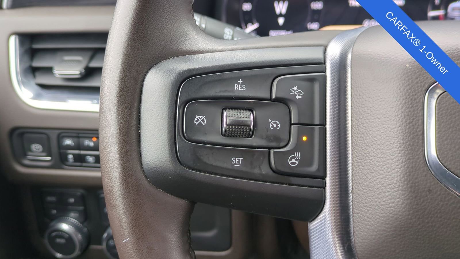 Used 2023 GMC Yukon XL SLT w/ SLT Premium Package image 27