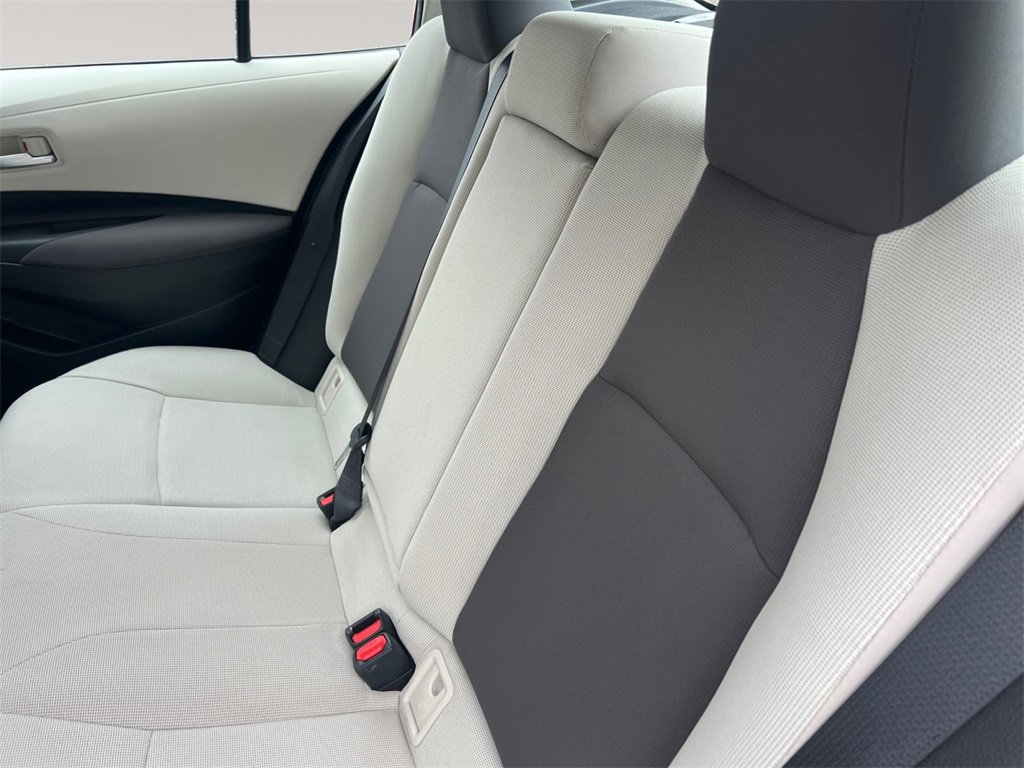 Used 2021 Toyota Corolla LE w/ Carpet Mat Package (TMS) image 13