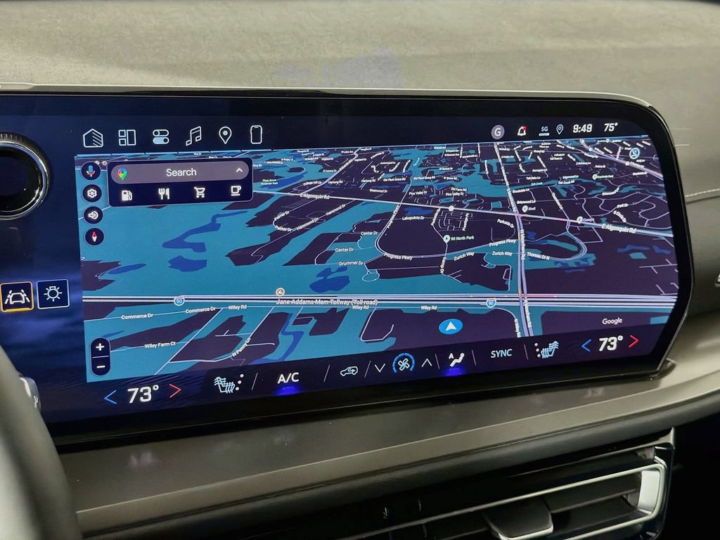 New 2027 Chevrolet Traverse LT w/ Sun and Wheel Package FWD image 13