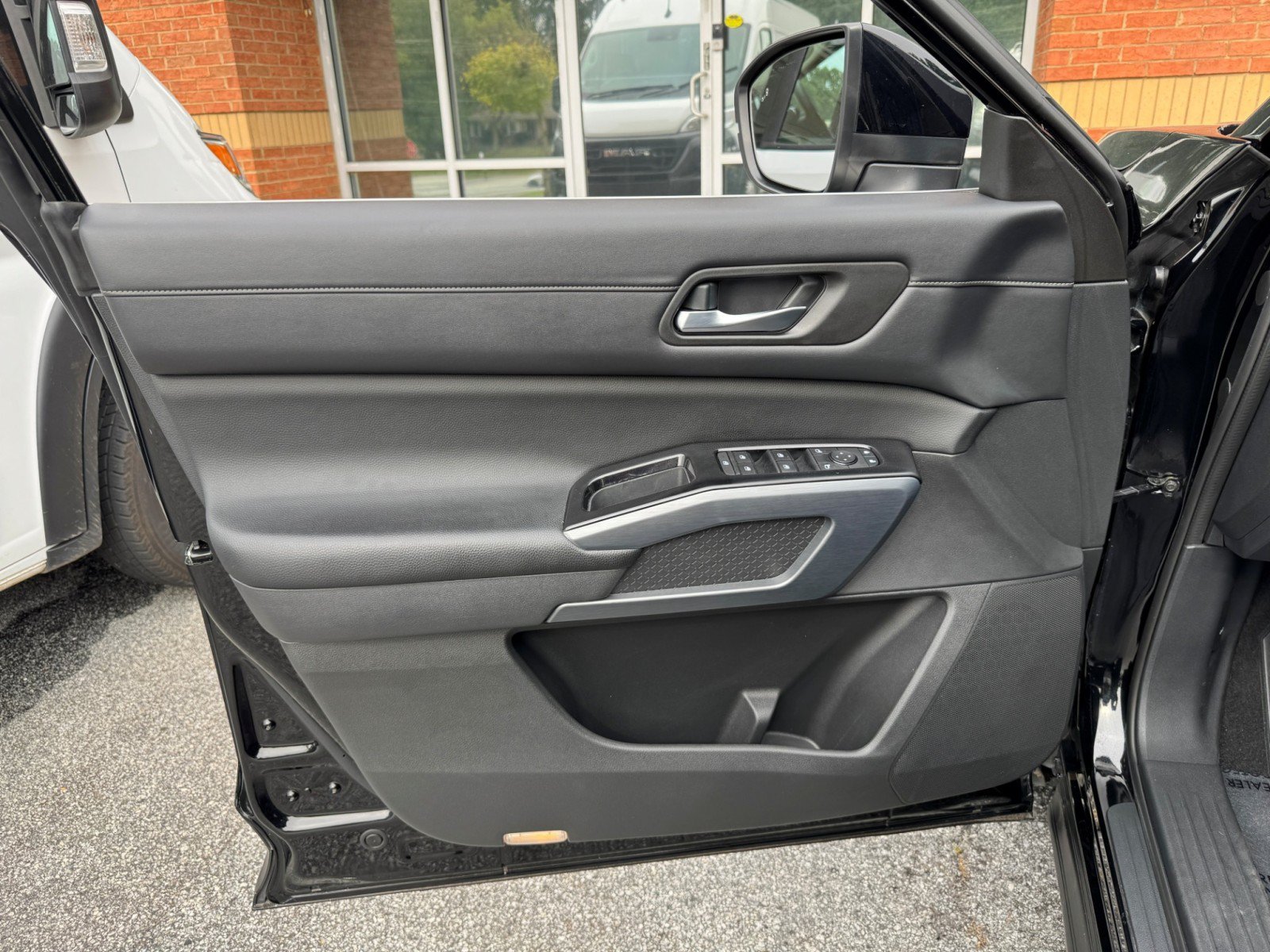 Used 2022 Nissan Pathfinder SL w/ SL Premium Package FWD image 40