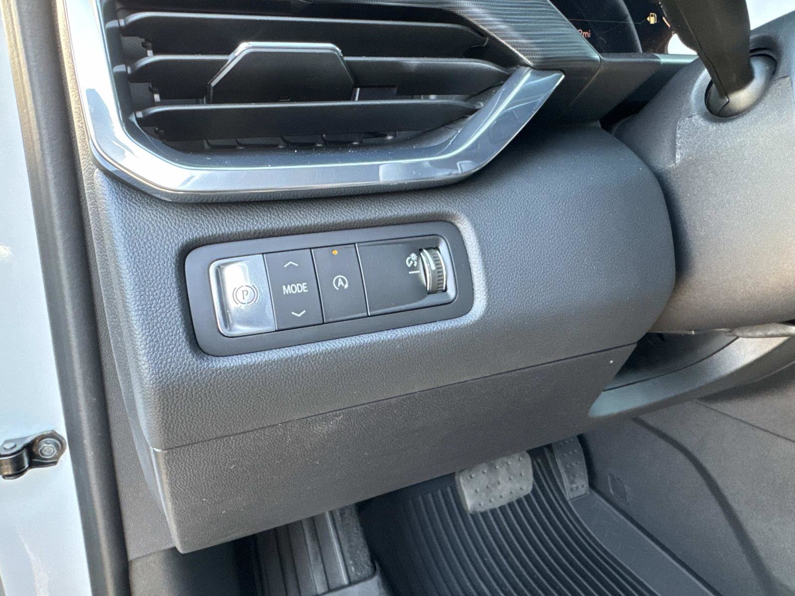 New 2026 GMC Acadia Elevation w/ LPO, Floor Liner Package image 36