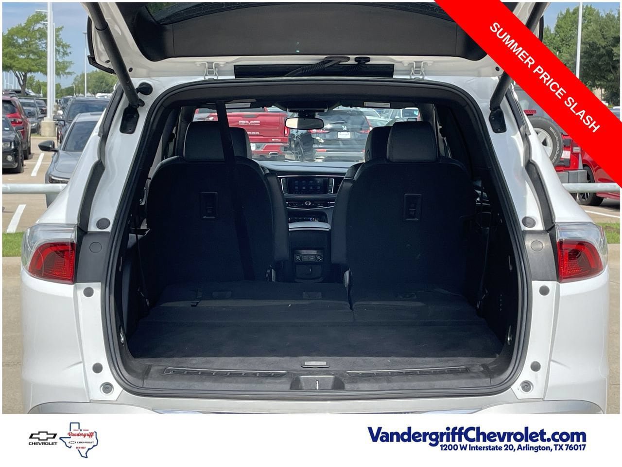 Certified 2022 Buick Enclave Essence FWD image 28