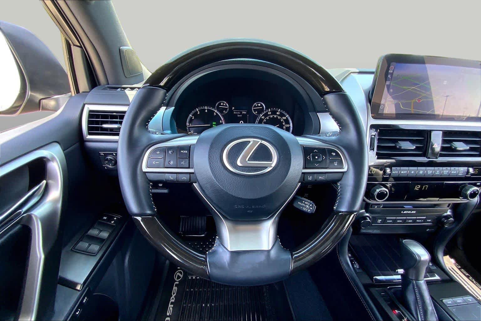 Used 2023 Lexus GX 460 Premium w/ Premium Package AWD/4WD image 6