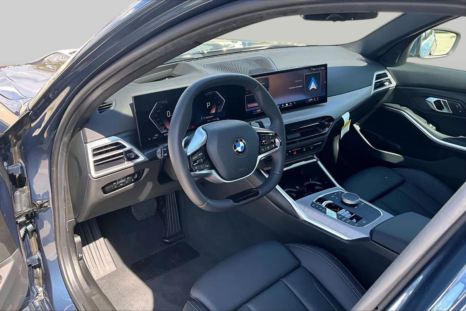 Used 2025 BMW 330i Sedan RWD image 15