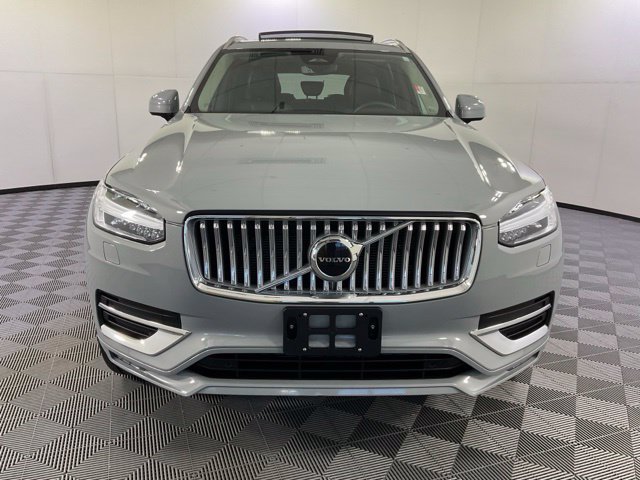 Certified 2025 Volvo XC90 B5 Core w/ Protection Package Premier AWD/4WD image 2