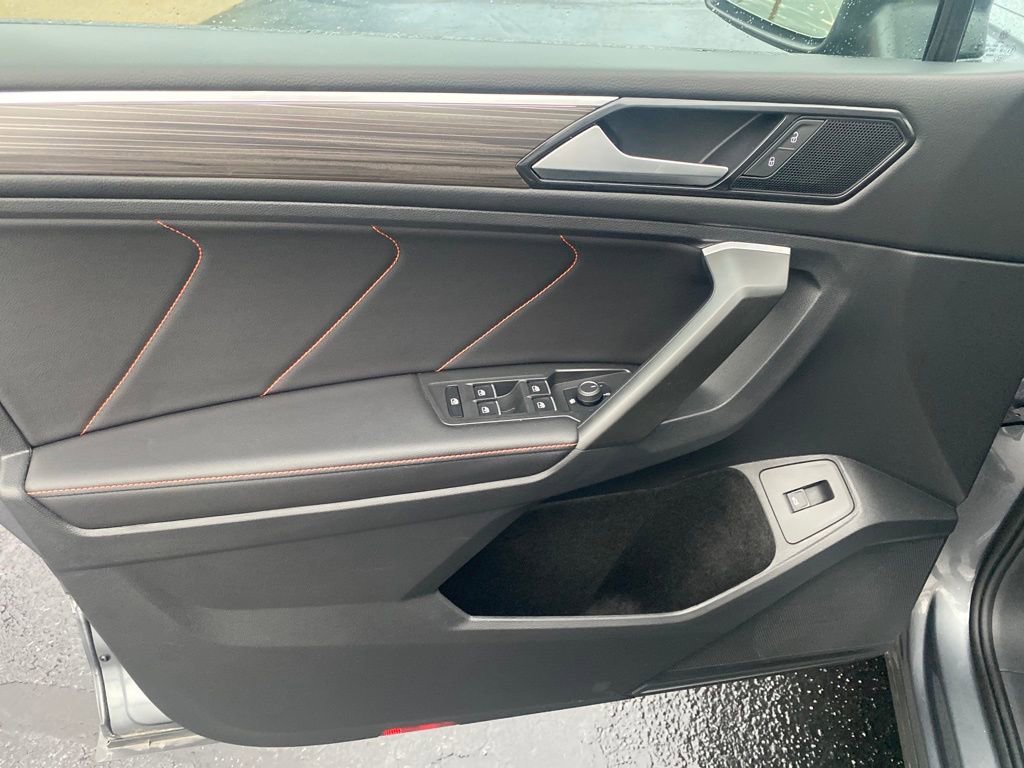 Used 2024 Volkswagen Tiguan Wolfsburg Edition image 3