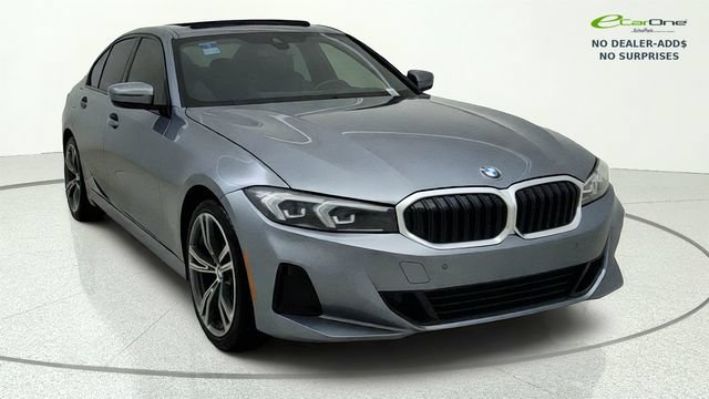 Used 2023 BMW 330i Sedan w/ Driving Assistance Package RWD image 3