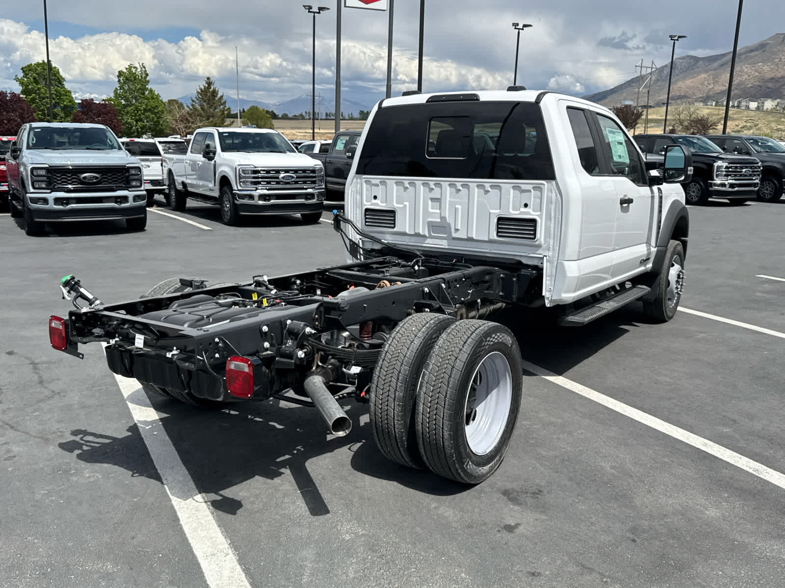New 2026 Ford F550 4x4 SuperCab Super Duty w/ XL Chrome Package image 7