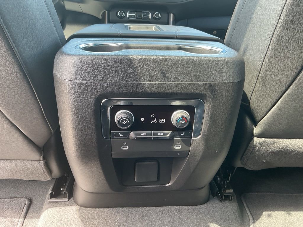 Used 2024 Chevrolet Tahoe High Country image 20