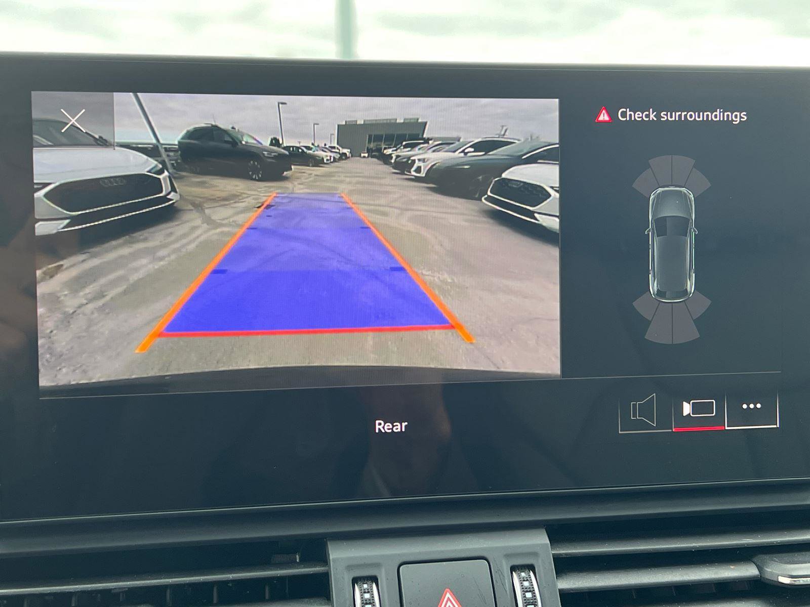 Used 2025 Audi Q5 2.0T Premium image 30