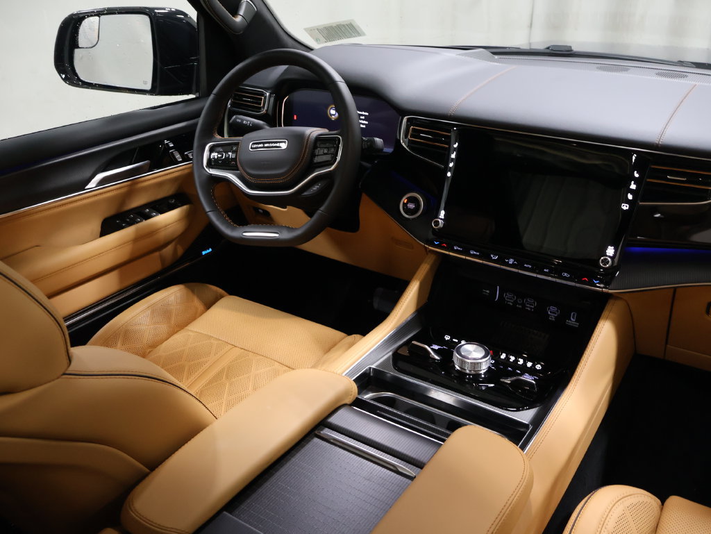 New 2026 Jeep Grand Wagoneer Summit AWD/4WD image 24