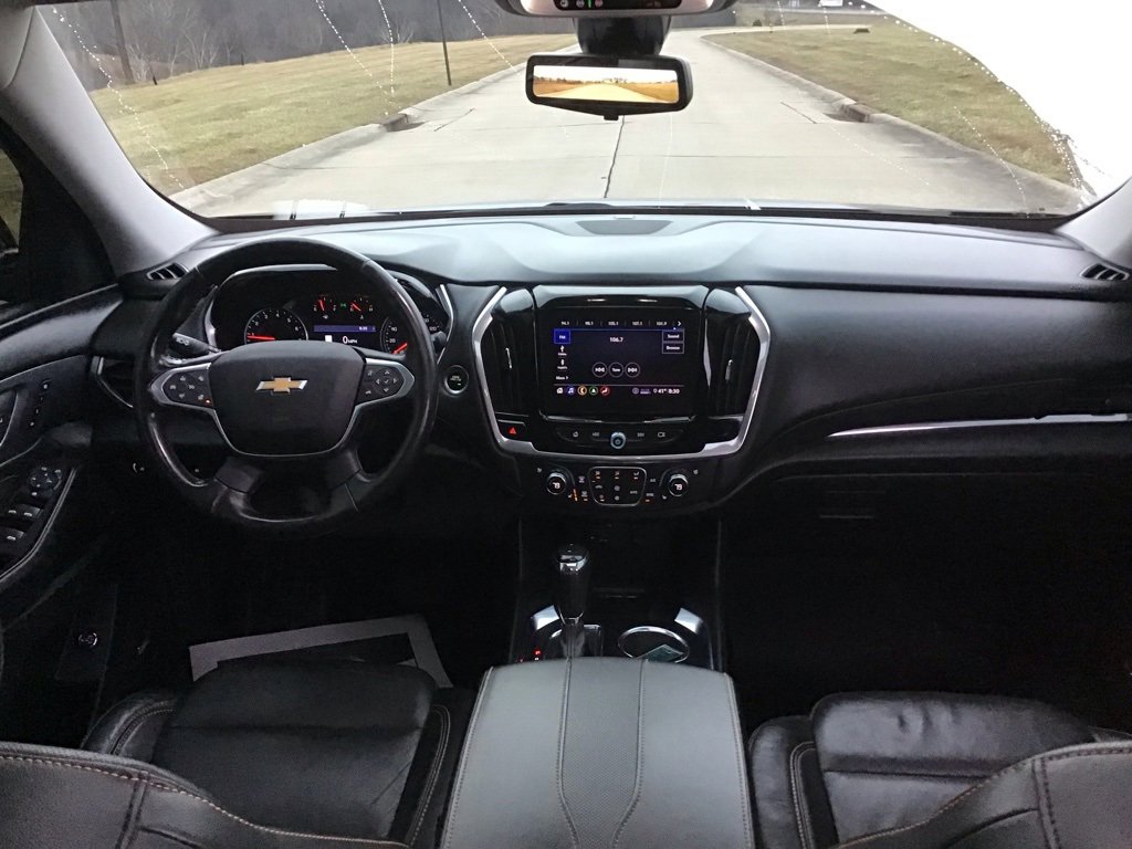 Used 2020 Chevrolet Traverse Premier image 23