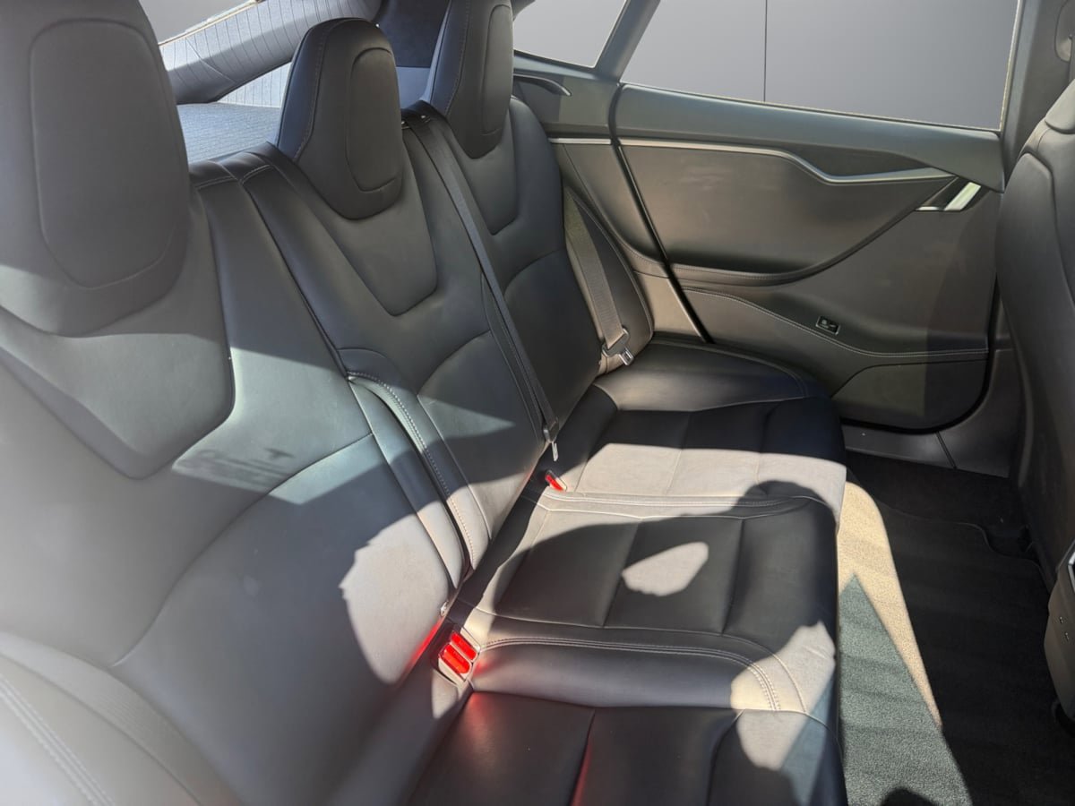 Used 2021 Tesla Model S Long Range Plus AWD/4WD image 18
