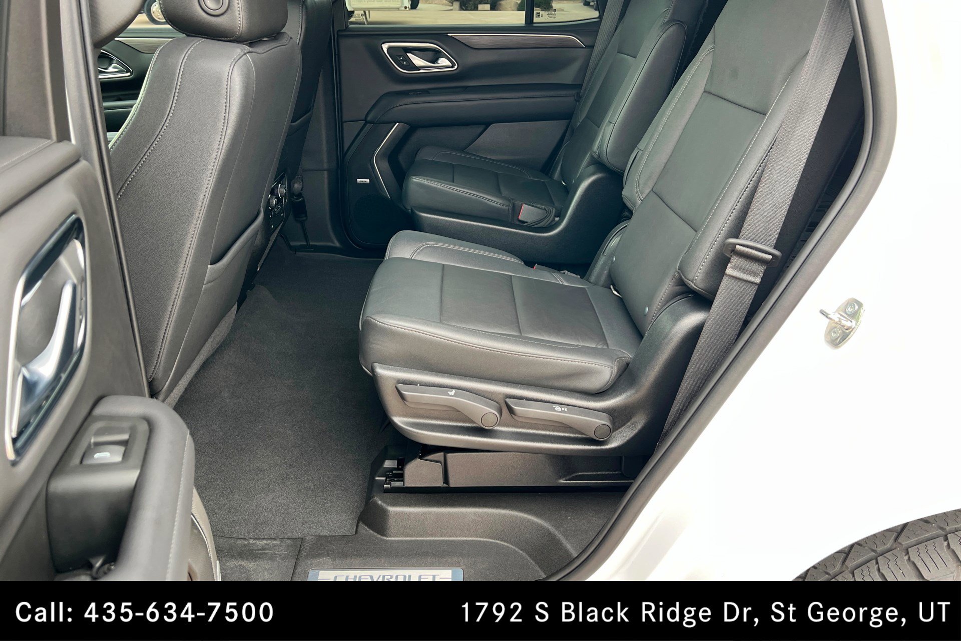 Used 2022 Chevrolet Tahoe Z71 w/ Luxury Package AWD/4WD image 21