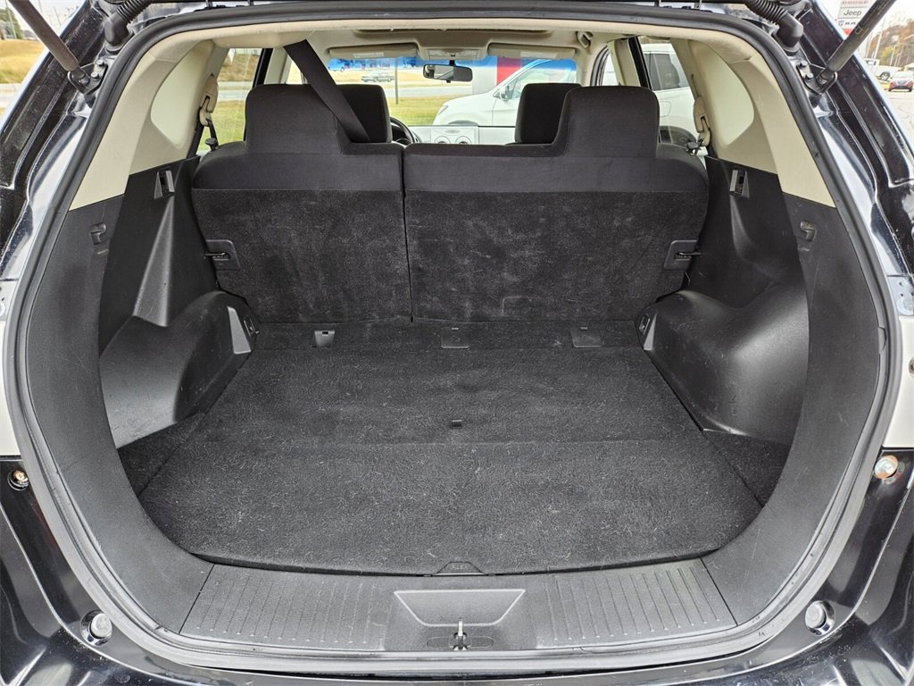 Used 2010 Nissan Rogue SL w/ Premium Pkg image 12