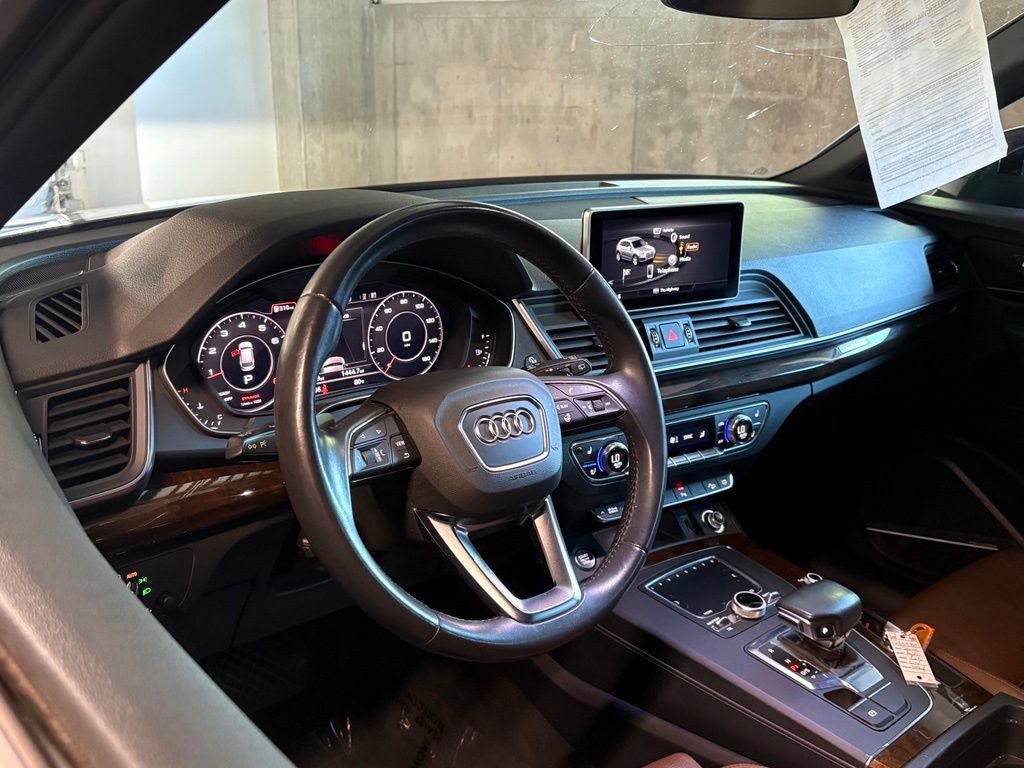 Used 2018 Audi Q5 2.0T Premium Plus w/ Premium Plus Package AWD/4WD image 4