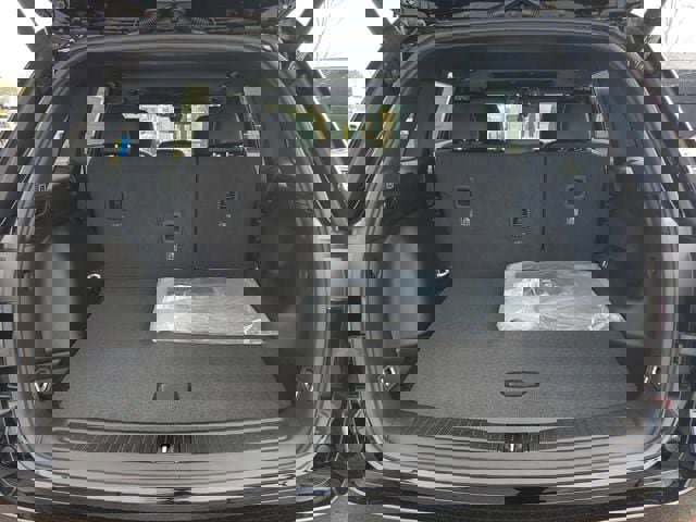 New 2025 Jeep Grand Cherokee Altitude image 8