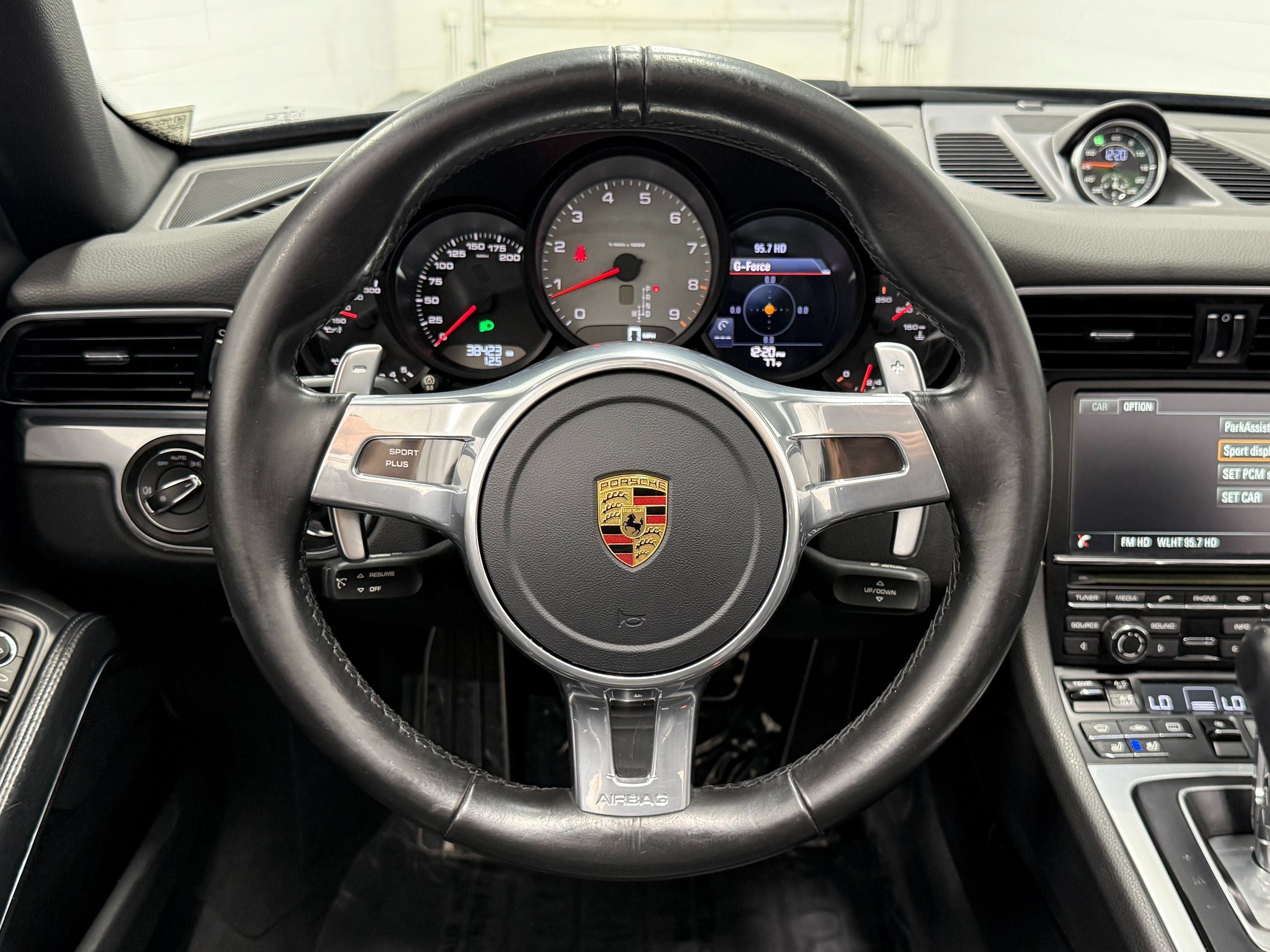 Used 2015 Porsche 911 Carrera 4S AWD/4WD image 21