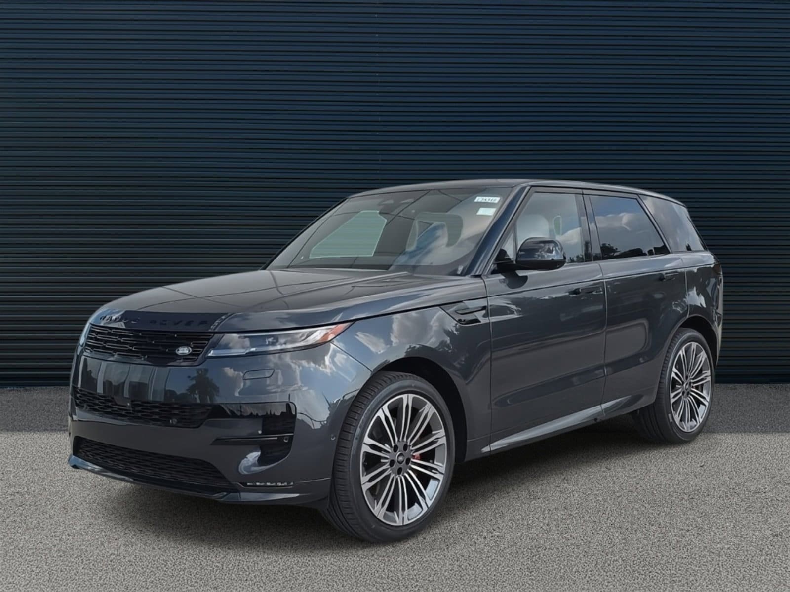 New 2025 Land Rover Range Rover Sport Dynamic SE AWD/4WD image 1
