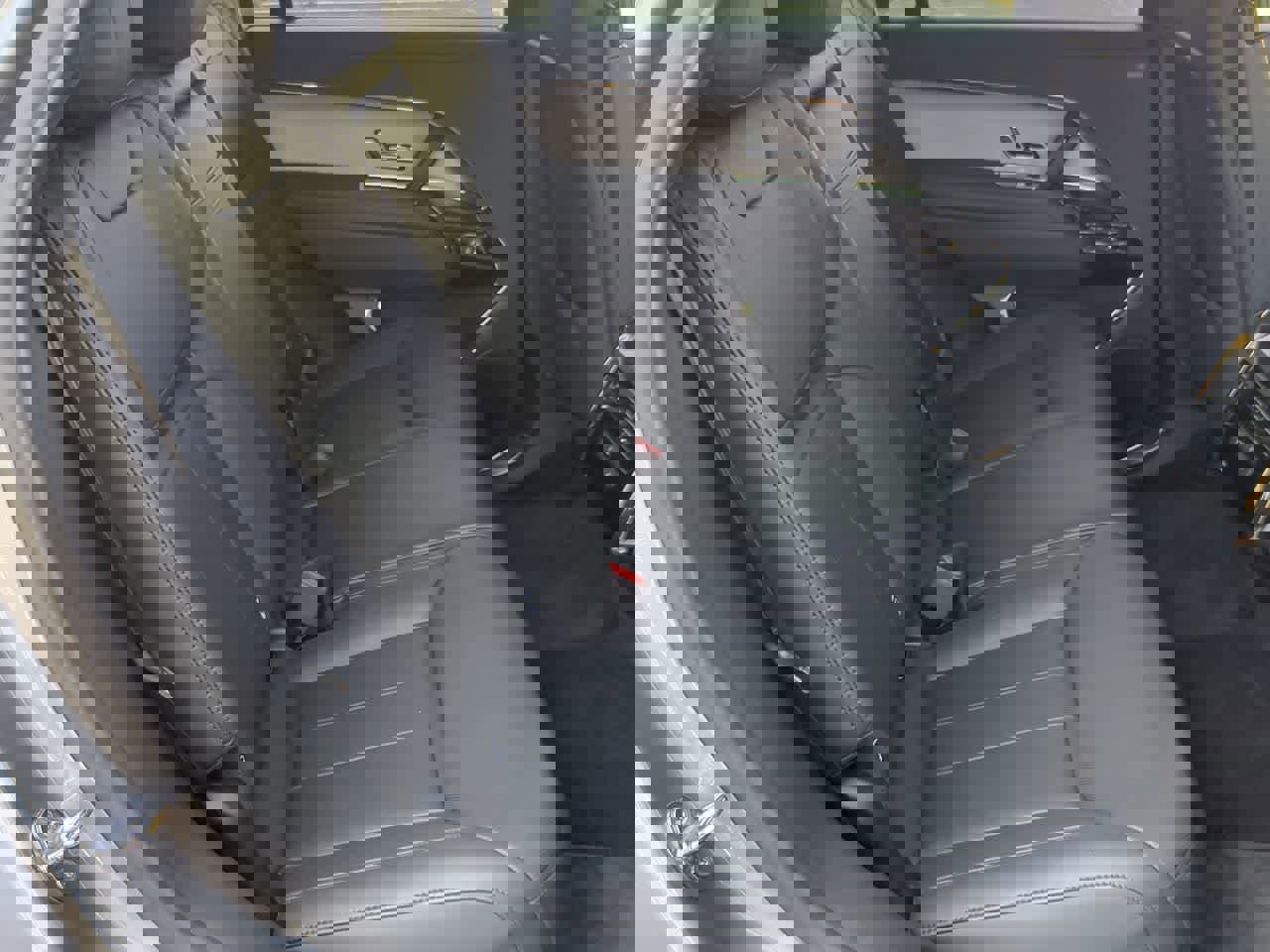 Used 2025 Land Rover Range Rover Sport SE image 22