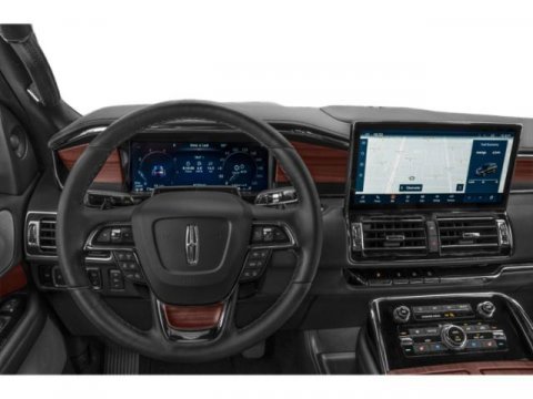 Used 2023 Lincoln Navigator Reserve image 7