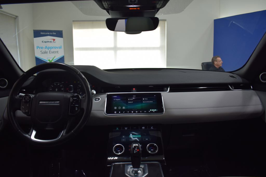 Used 2020 Land Rover Range Rover Evoque SE image 12