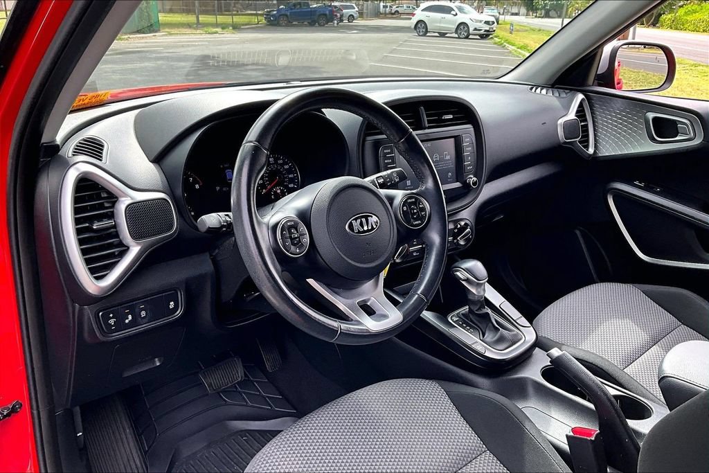 Used 2020 Kia Soul X-Line FWD image 13