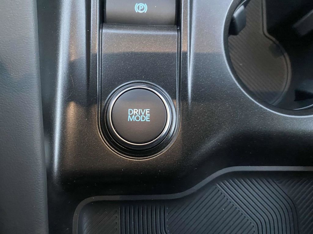 New 2025 Ford Explorer Active image 28